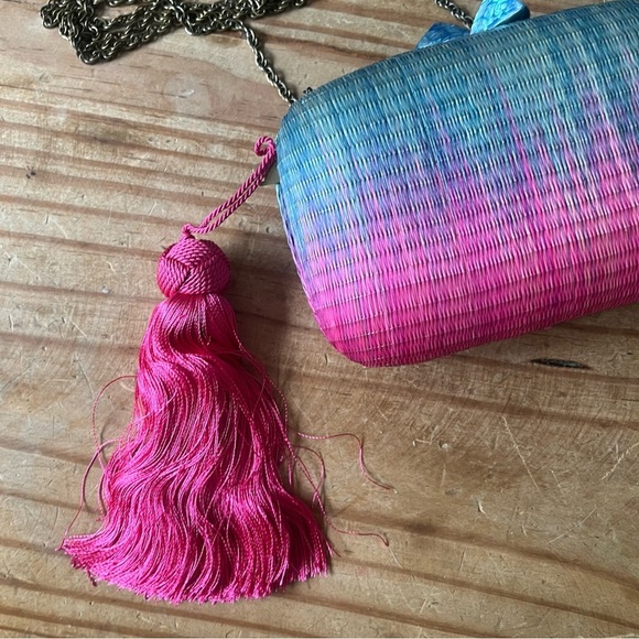 Serpui Marie NWOT Ombré Woven Clutch Crossbody Pink Green Tassel - Picture 4 of 12